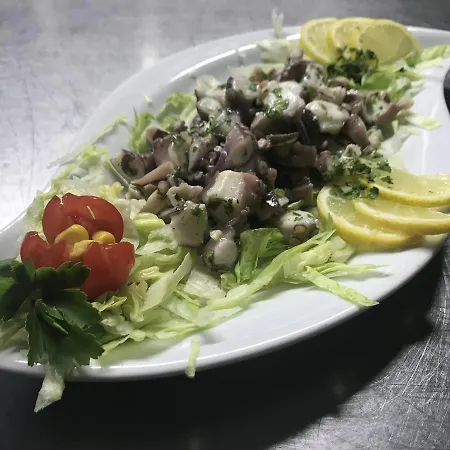 La Perla Jonica Πανσιόν *